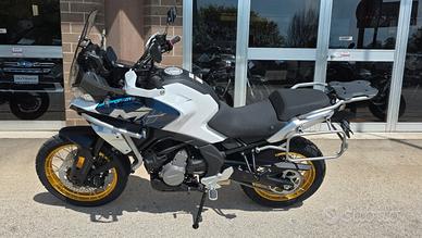 CF MOTO - 700 MT ADV