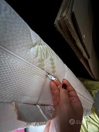 Materasso matrimoniale e rete in doghe legno