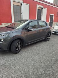 auto quasi nuova unica propietaria 