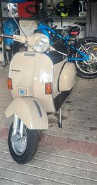 Vespa P 200 E