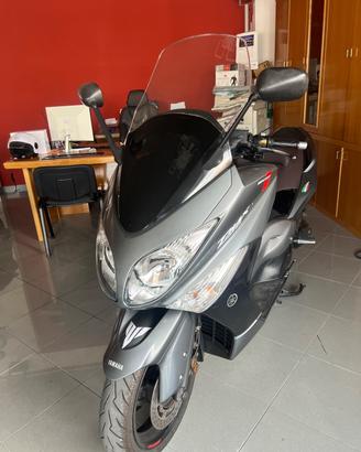 Yamaha T Max