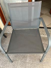 Tavolo e sedie da giardino