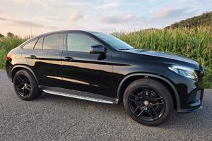 Mercedes-Benz GLE 350 d 4MATIC Total Black