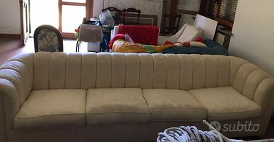3 divani artigianali Albani modello Frau 900€