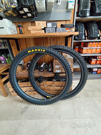 Ruote Oquo MC32 LTD 2026 Carbon Enduro DTswiss DEG