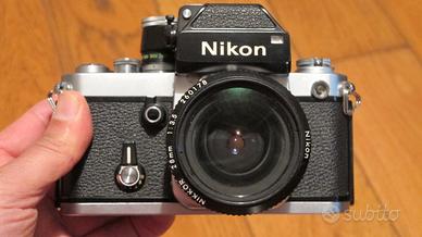 Nikon f2 con Nikkor 28mm f 1:3.5