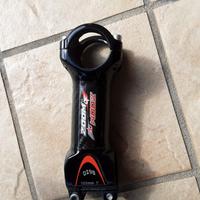 Attacco manubrio MTB