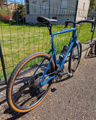 GRAVEL CANNONDALE TOPSTON