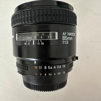 Nikon AF 85mm f/1.8 euro 220