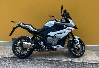 BMW S1000XR