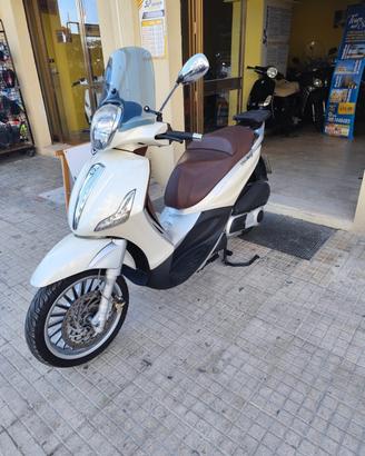 Piaggio Beverly 300