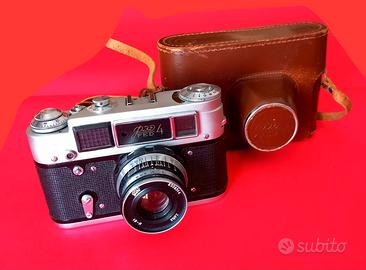 Macchina fotografica russa FED 4