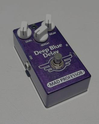 Mad Professor Deep Blue Delay
