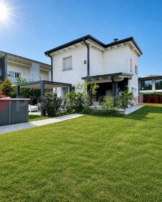 Villa singola Arona [678VRG]