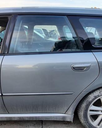 SUBARU LEGACY STATION WAGON 2015 - PORTA POSTERIOR