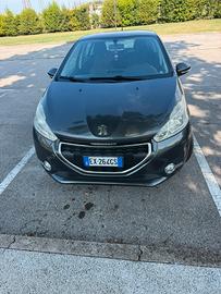 Peugeut 208