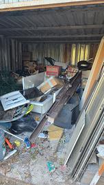 box materiale edilizio e bagno 