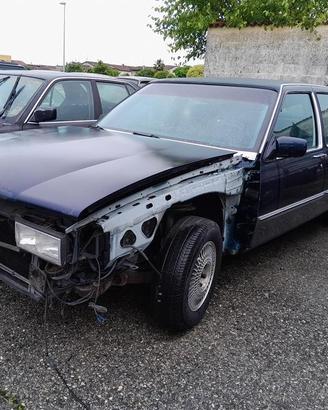 Cadillac V8 Deville - Fleetwood - Per Ricambi