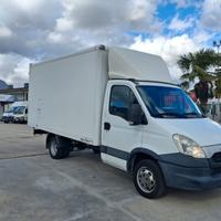 Iveco Daily 35c15 CASSONATO PARI AL NUOVO