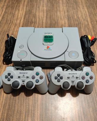 PlayStation 1 SCPH9002 + 2 Joystick  + memory card