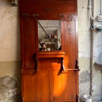 Appendiabiti in legno stile Liberty