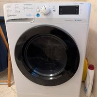 Lavasciuga Indesit