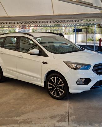 Ford Kuga 1.5 TDCi 120cv 2WD ST-Line X