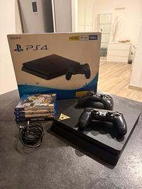 Play Station 4 (+ 2 Controller + 4 Giochi)