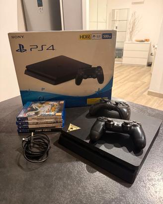 Play Station 4 (+ 2 Controller + 3 Giochi)