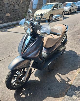 piaggio beverly cruiser 