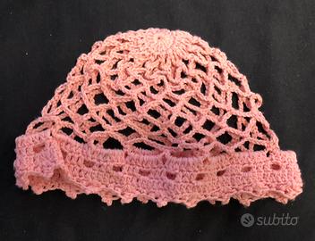 Cappello a tete fatto a mano