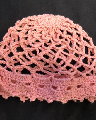 Cappello a tete fatto a mano