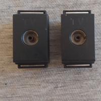 Presa tv derivata bticino living classic nero 4662