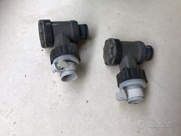 Valvola ingresso e uscita acqua piscina fuoriterra