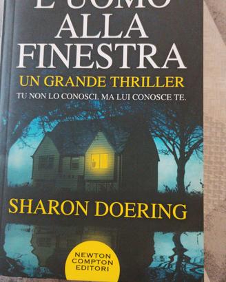 Libro thriller.