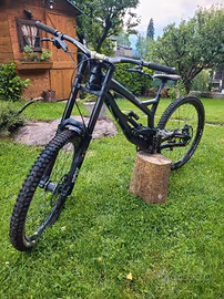 bici Dh Yt industries Tues full carbon Taglia L