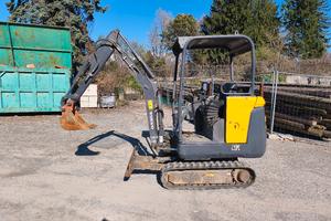 Miniescavatore Volvo EC17 