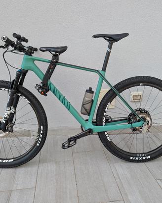 Canyon Exceed CF 7 L
