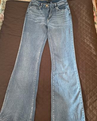 Jeans da donna, taglia 42 colore blu modello flare