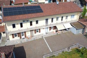 BIFAMILIARE A PALAZZO CANAVESE