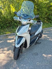 kymco Agility 300 con Navigatore Nodooe