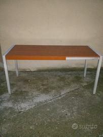 Tavolo rettangolare allungabile 