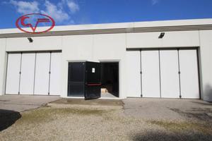 Immobile di 950 m² con 4 locali a Bucine