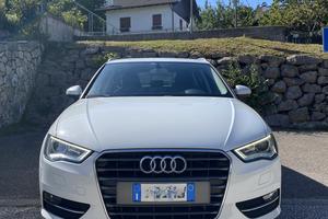 A3 Sportback 1.6 tdi Ambition 100cv