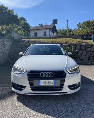 A3 Sportback 1.6 tdi Ambition 100cv
