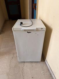 Congelatore a pozzetto whirlpool