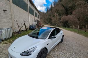 Tesla Model 3 Dual Motor Performance 