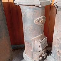 Stufa in ghisa d'epoca