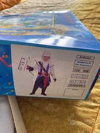 Vestito carnevale  misura  10-11 anni  Assassin's