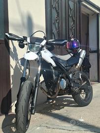 Yamaha wrx125 2012  Leggere bene la descrizione 